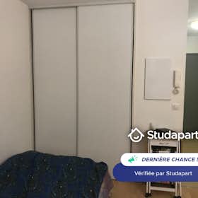 Квартира сдается в аренду за 380 € в месяц в Pau, Avenue Pierre Massé
