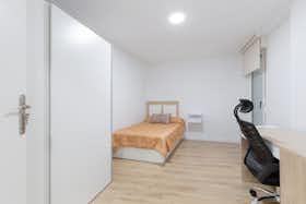 Privé kamer te huur voor € 400 per maand in Elche, Carrer Solars
