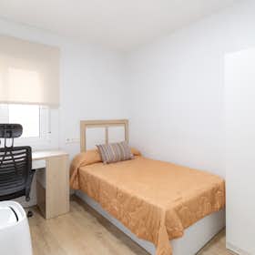 Chambre privée for rent for 400 € per month in Elche, Carrer Solars