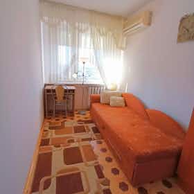 私人房间 正在以 €72 的月租出租，其位于 Lublin, ulica Jana Kiepury