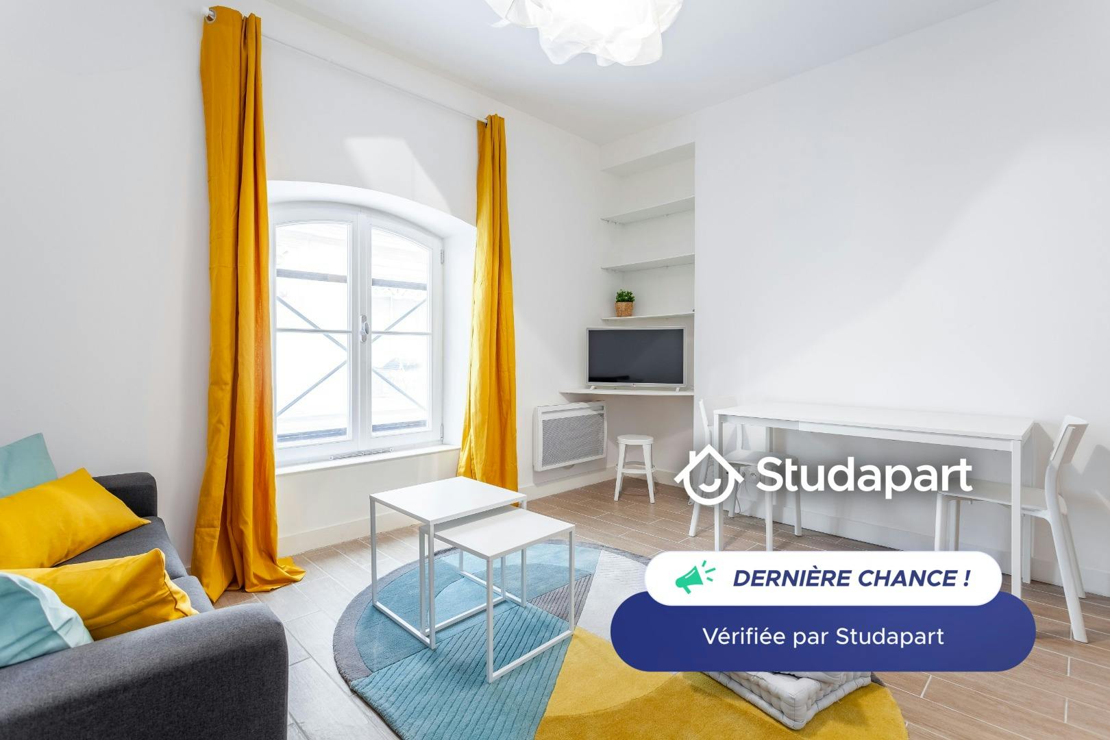 Apartment for rent on Rue de la République, Marseille