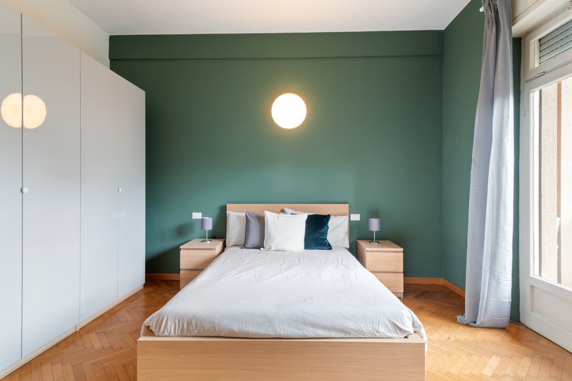 Viale Vittorio Veneto, Milan preview