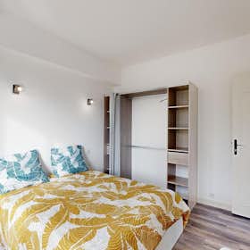 Stanza privata for rent for 390 € per month in Pau, Avenue Gaston Lacoste