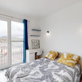 Отдельная комната сдается в аренду за 390 € в месяц в Pau, Avenue Gaston Lacoste