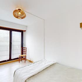 Отдельная комната сдается в аренду за 390 € в месяц в Rouen, Rue Parmentier