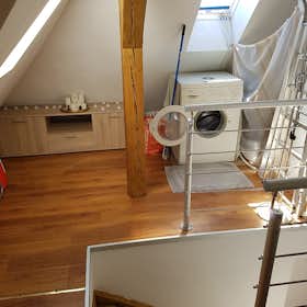 Отдельная комната сдается в аренду за 565 € в месяц в Stuttgart, Benzstraße