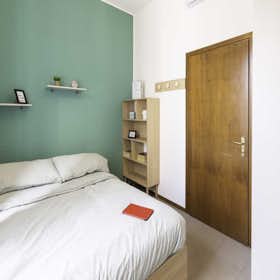 Private room for rent for €915 per month in Milan, Via Giuseppe Meda