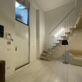 Apartment for rent for €1,200 per month in Milan, Via Monte Ortigara