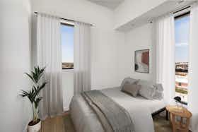 Отдельная комната сдается в аренду за 1 033 € в месяц в Charlotte, Foster Ave