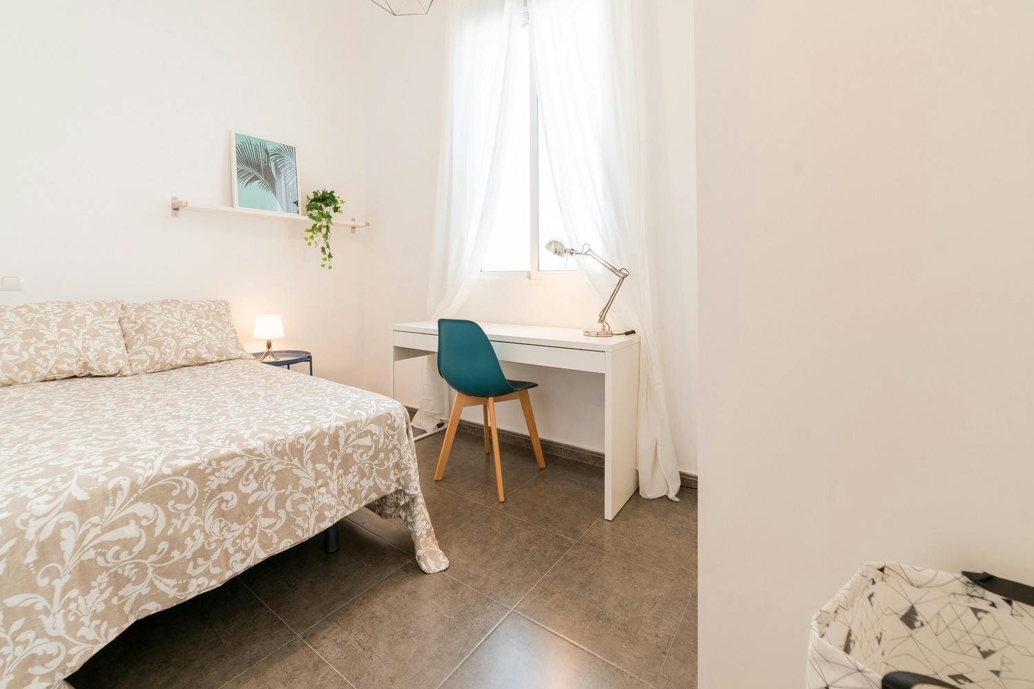 Carrer de Santa Teresa, Valencia preview