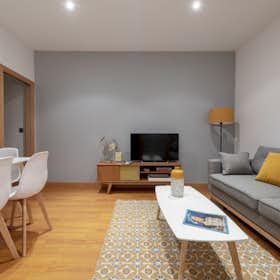 Studio for rent for €78,428 per month in Madrid, Calle de la Cruz