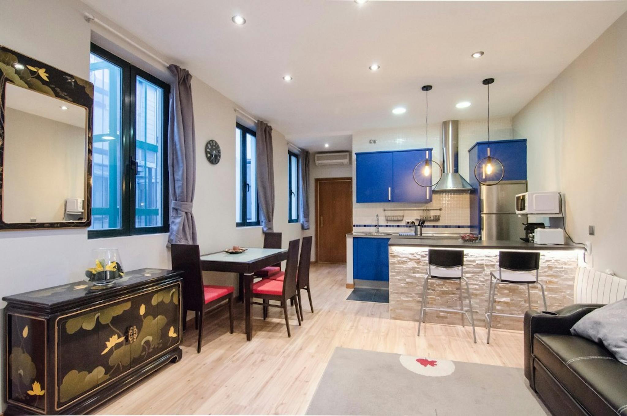 Calle de San Vicente Ferrer, Madrid preview