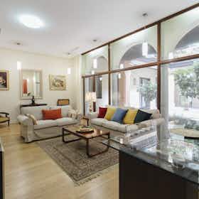 Studio for rent for €4,764 per month in Sevilla, Calle Conde de Torrejón