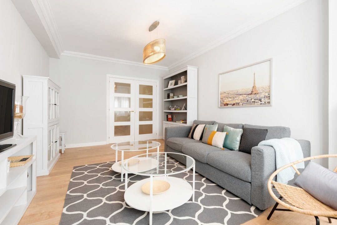 Studio for rent for €9,982 per month in Madrid, Calle de Abtao