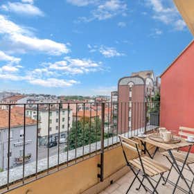 Apartment for rent for €1,700 per month in Milan, Via Aristotele