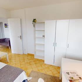 Private room for rent for €398 per month in Montpellier, Boulevard Charles Warnery
