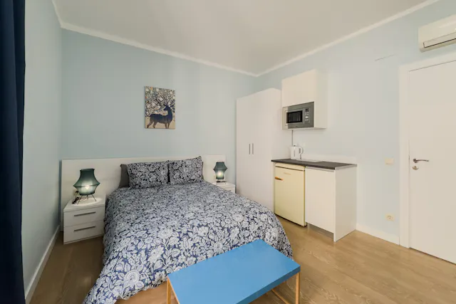 Private room in Carrer Nou de la Rambla, Barcelona (1498260) room image 2