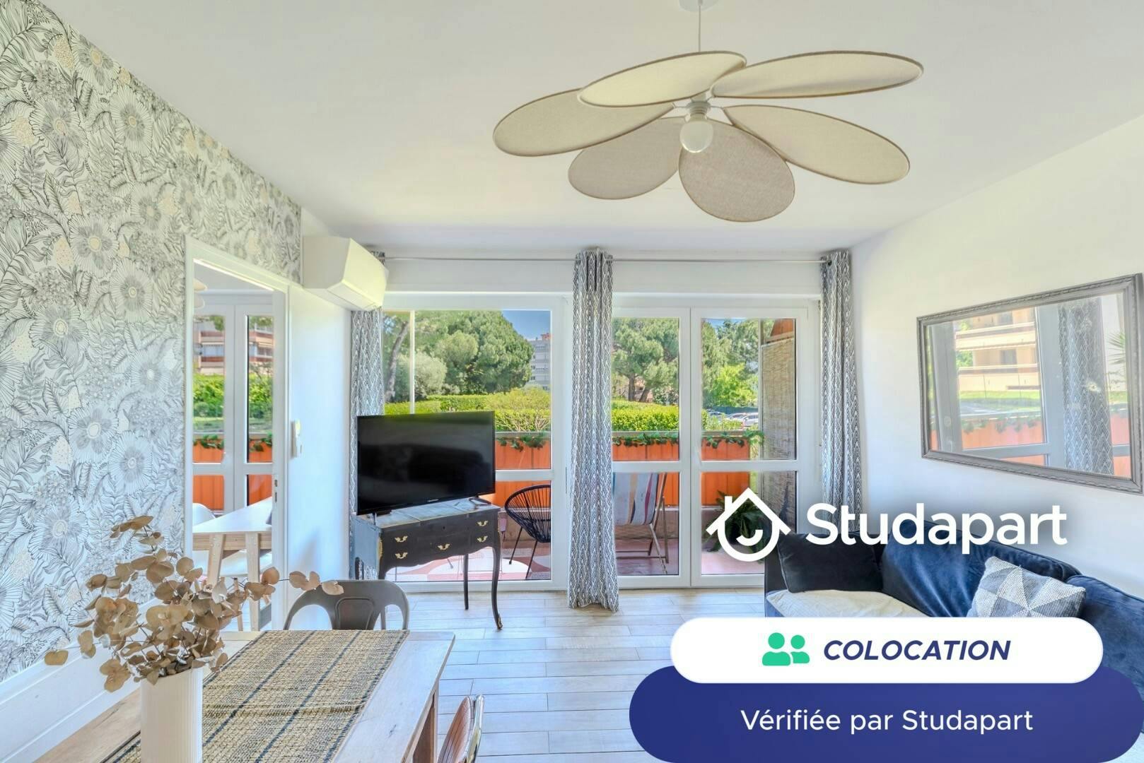 Private room for rent for €650 per month in Antibes, Chemin des Âmes du Purgatoire