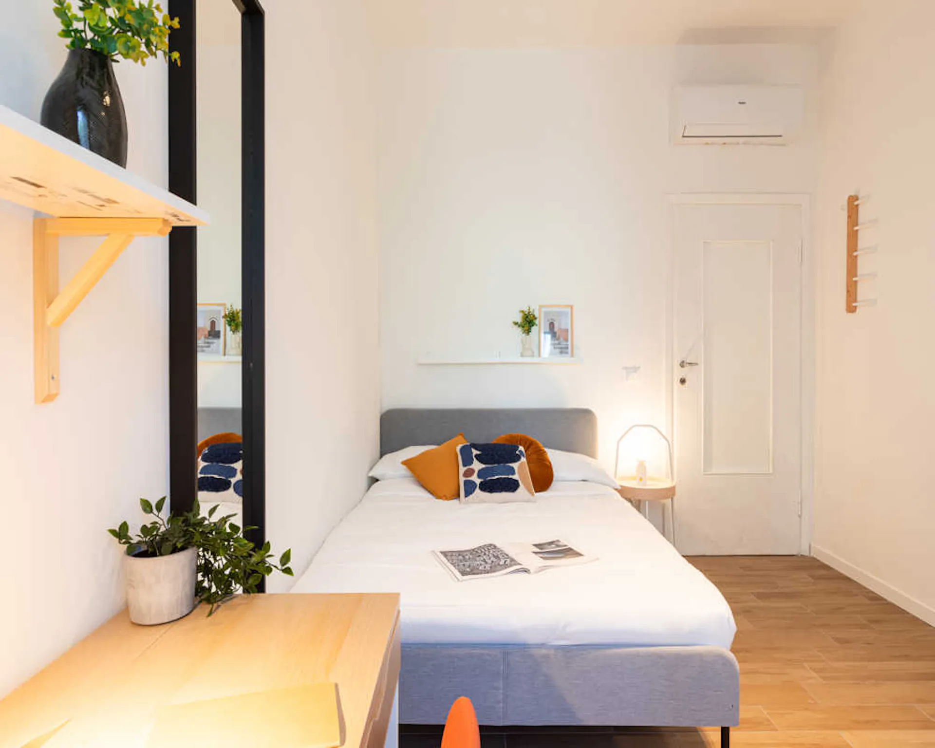 Via Savona, Milan preview