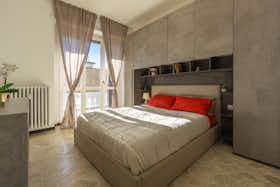 Stanza privata in affitto a 700 € al mese a Cesano Boscone, Via dei Mandorli