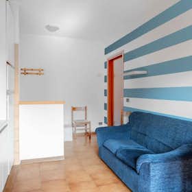 Wohnung zu mieten für 1.600 € pro Monat in Milan, Via Carla Milly Mignone