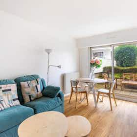 Apartment for rent for €1,720 per month in Paris, Rue des Grands Champs