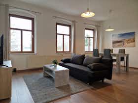 Appartement te huur voor € 1.700 per maand in Chemnitz, Augustusburger Straße