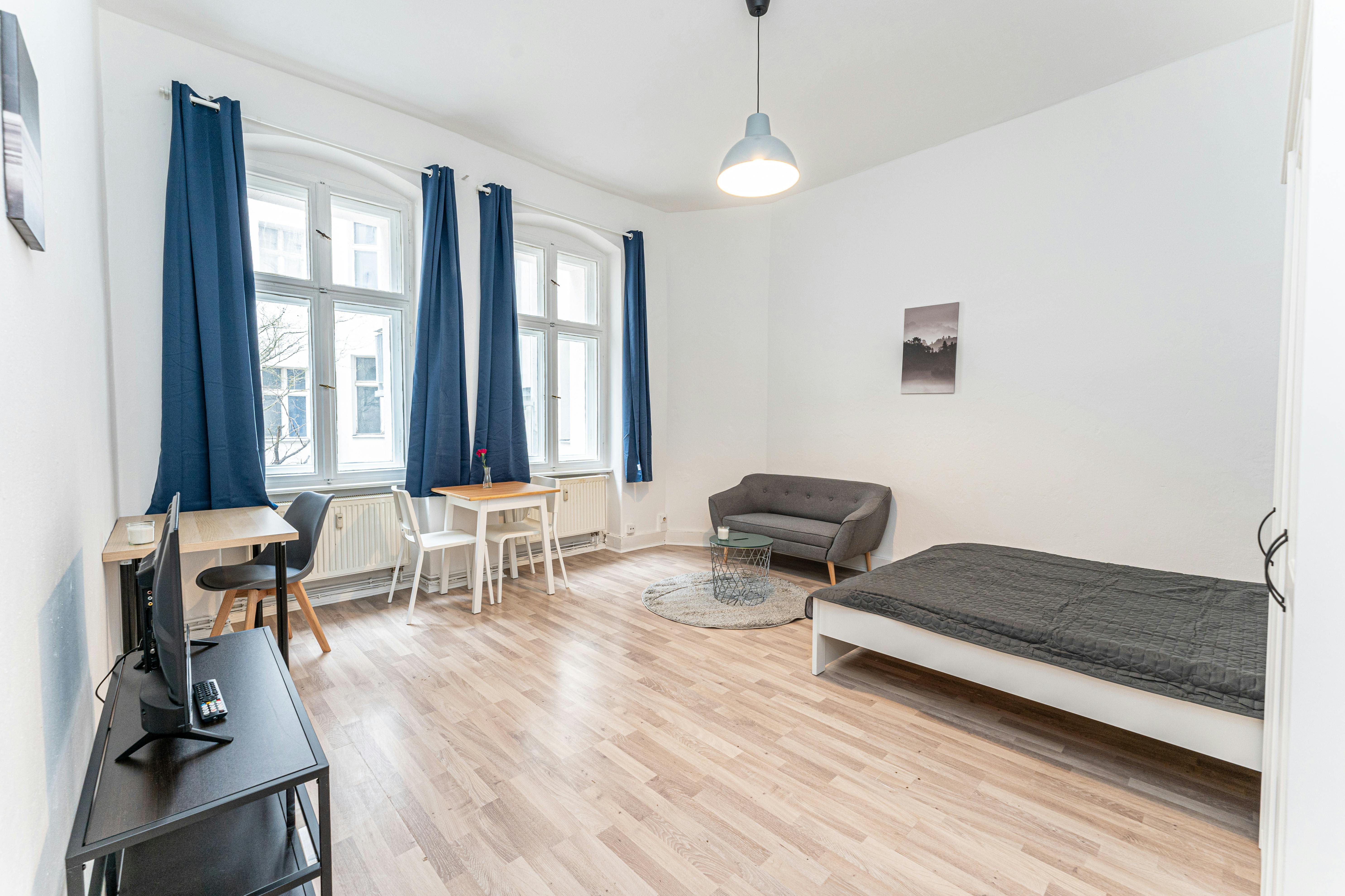 Apartment for rent for €1,299 per month in Berlin, Bornholmer Straße