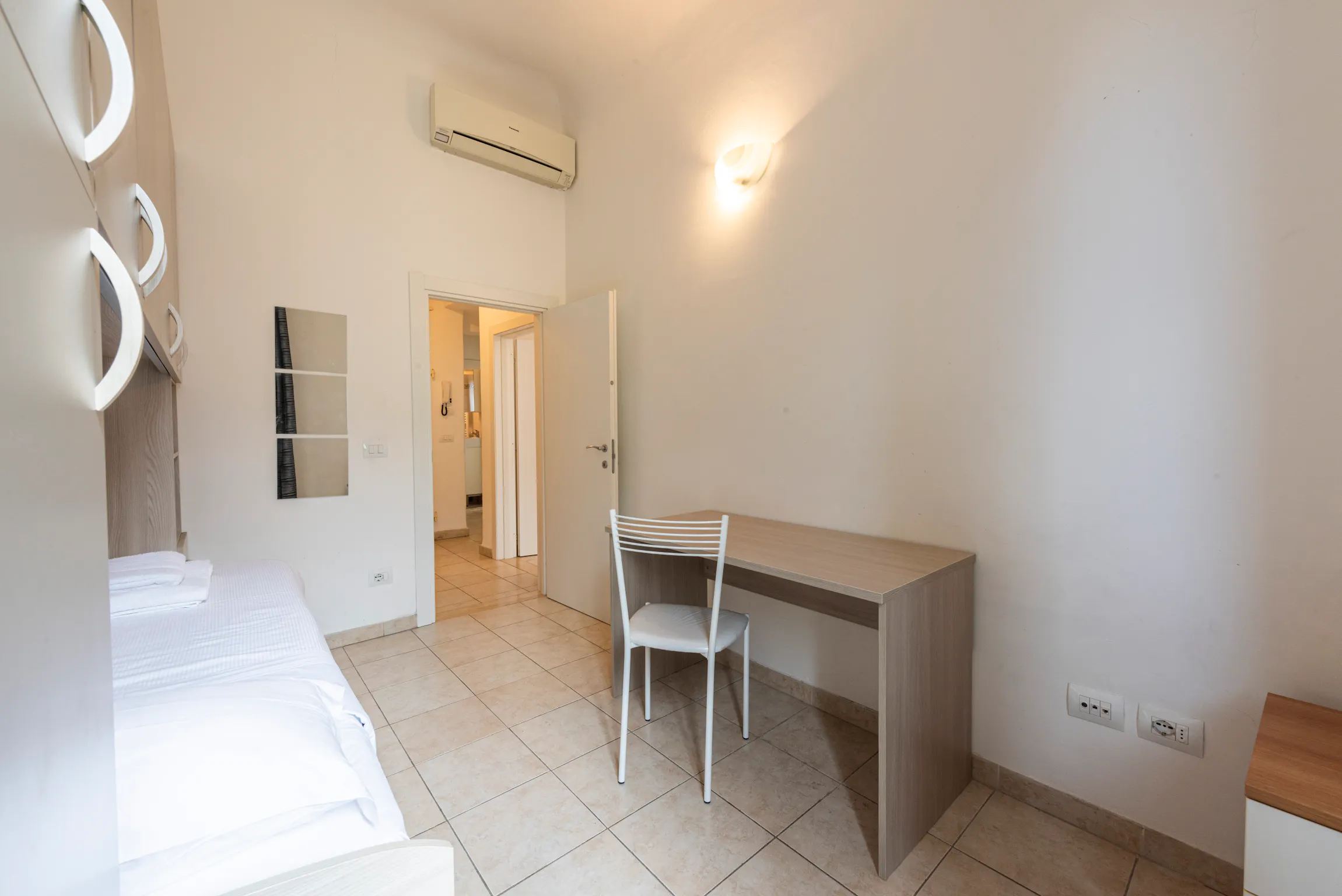 2-Bedroom Apartment in Via del Ponte alle Mosse, Florence (1498583) ROOM 4