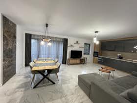 Apartment for rent for €1,150 per month in Usingen, Neutorstraße
