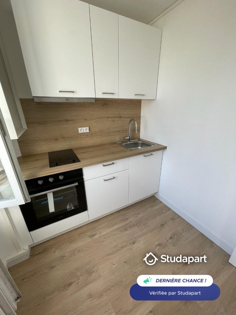 Mieszkanie do wynajęcia za 590 € miesięcznie w mieście Nantes, Rue Émile Loubet
