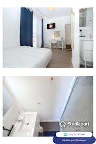Private room for rent for €450 per month in Saint-Nazaire, Avenue de la République