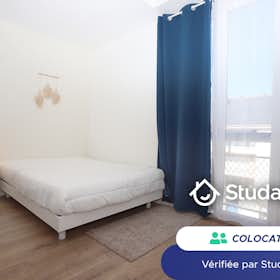 Habitación privada en alquiler por 450 € al mes en Saint-Nazaire, Avenue de la République