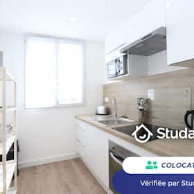 Cameră privată de închiriat pentru 450 EUR pe lună în Saint-Nazaire, Avenue de la République