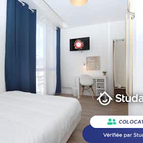 Приватна кімната за оренду для 450 EUR на місяць у Saint-Nazaire, Avenue de la République