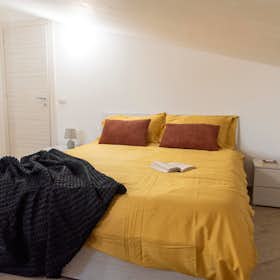 Studio for rent for €1,385 per month in Ciampino, Via Bari