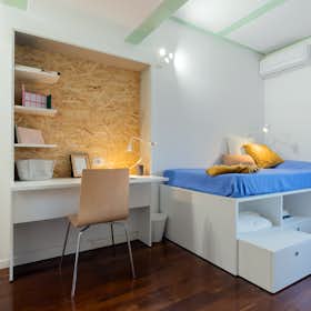 Studio for rent for €650 per month in Ferrara, Via Piangipane