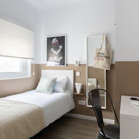 Stanza privata for rent for 553 € per month in Getafe, Calle Daoíz