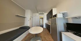 Studio for rent for €780 per month in Siena, Via Enrico Berlinguer