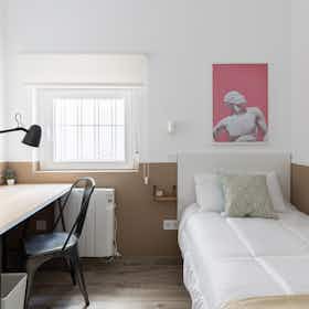 Отдельная комната сдается в аренду за 553 € в месяц в Getafe, Calle Daoíz