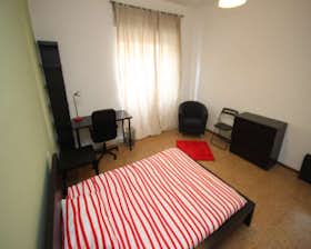 Private room for rent for €785 per month in Milan, Via Stadera