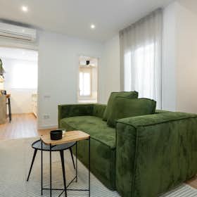 Apartment for rent for €1,995 per month in Barcelona, Carrer de l'Atlàntida