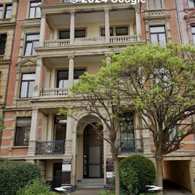 Apartamento para alugar por € 990 por mês em Wiesbaden, Bahnhofstraße