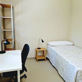 Privé kamer te huur voor € 600 per maand in Madrid, Avenida de la Victoria