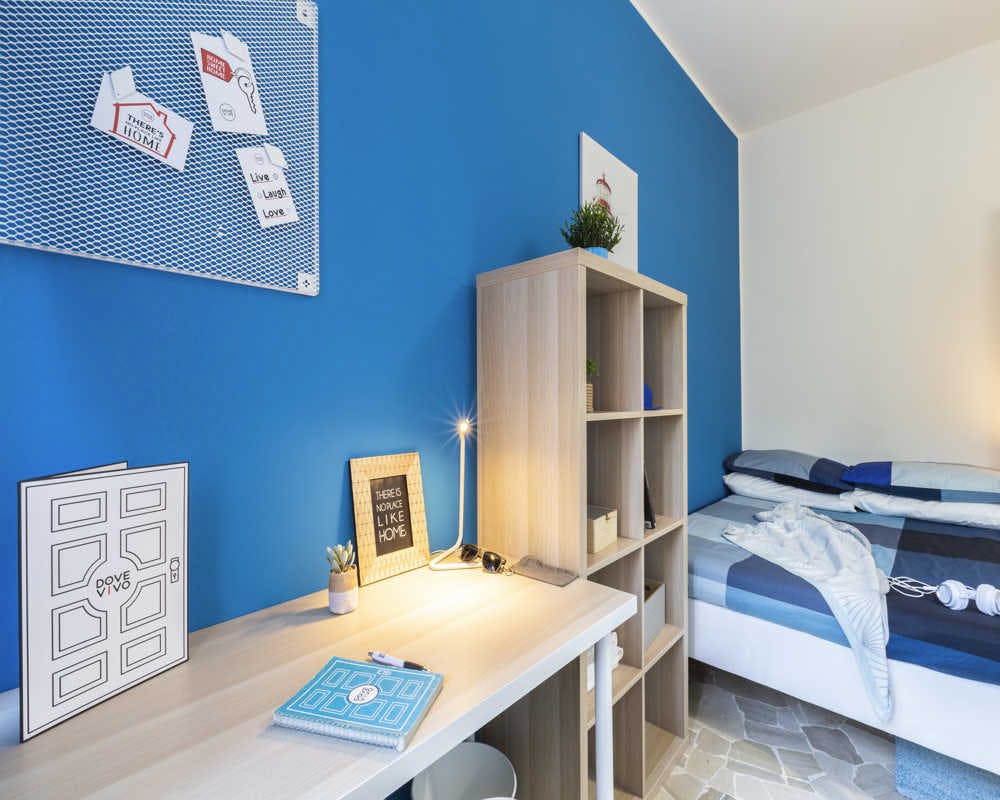 Private room for rent for €625 per month in Milan, Via Lorenteggio