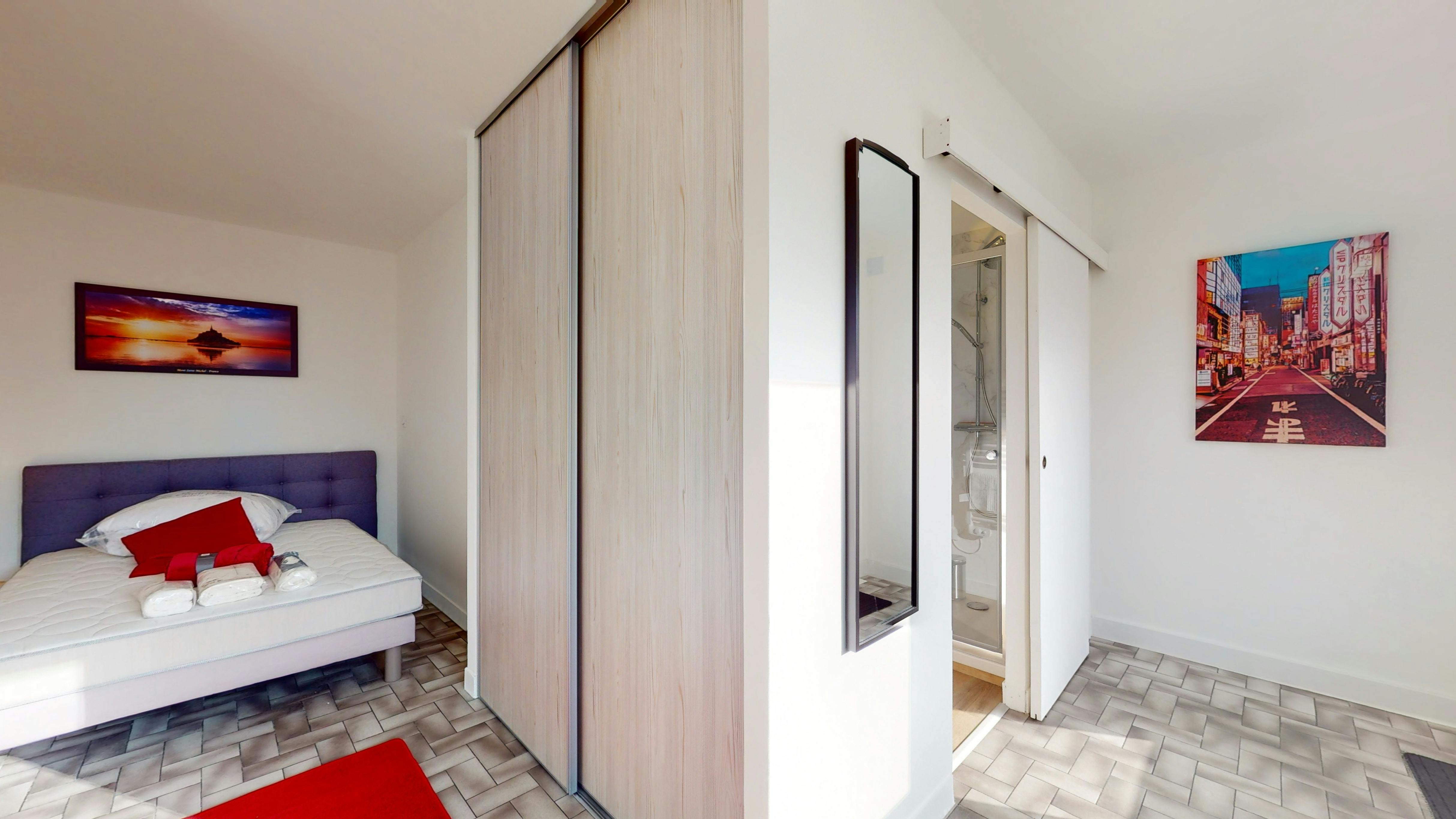 Private room for rent for €615 per month in Nantes, Rue Jean Julien Lemordant