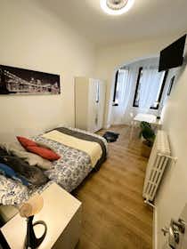 Habitación privada en alquiler por 390 € al mes en Zaragoza, Calle Baltasar Gracián