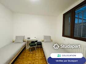 Private room for rent for €800 per month in Villejuif, Rue de l'Épi d'Or