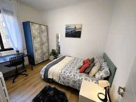 Отдельная комната сдается в аренду за 390 € в месяц в Zaragoza, Calle Baltasar Gracián