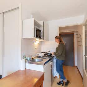 Отдельная комната сдается в аренду за 421 € в месяц в Valence, Rue Baudin